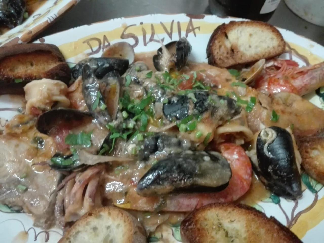 Pensione S. Antonio Ristorante Silvia ฟูร์ชีซิกูโล ภายนอก รูปภาพ