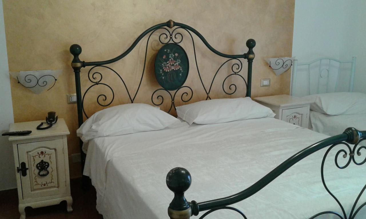 Pensione S. Antonio Ristorante Silvia ฟูร์ชีซิกูโล ภายนอก รูปภาพ